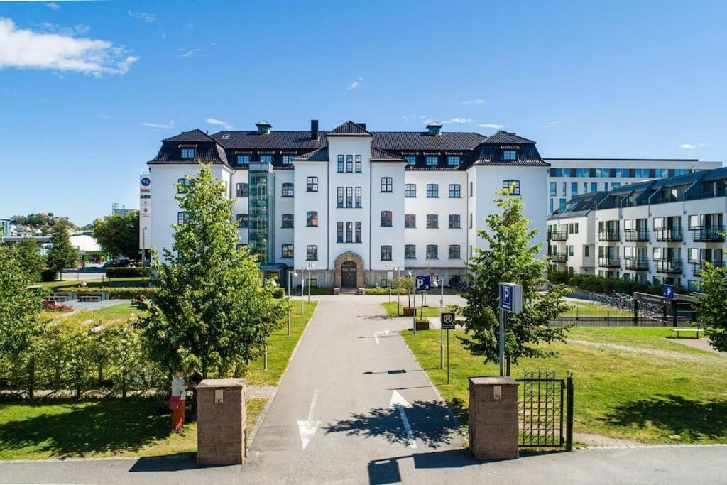 1-Roms Toppleilighet Pa Tangen/Bystranda Apartment Kristiansand Exterior foto